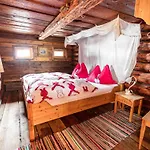 別荘 Napoleonvilla In By Interhome